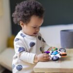 Curiosity Clutch Sensory Toy Baby Einstein – Image 3