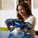 LEGO Technic 42154 Ford GT 2022 – Image 7