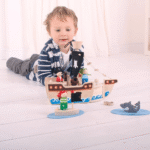 Mini Pirate Ship Playset – Image 2