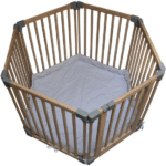 Parc en bois naturel avec tapis Clippasafe – Image 4