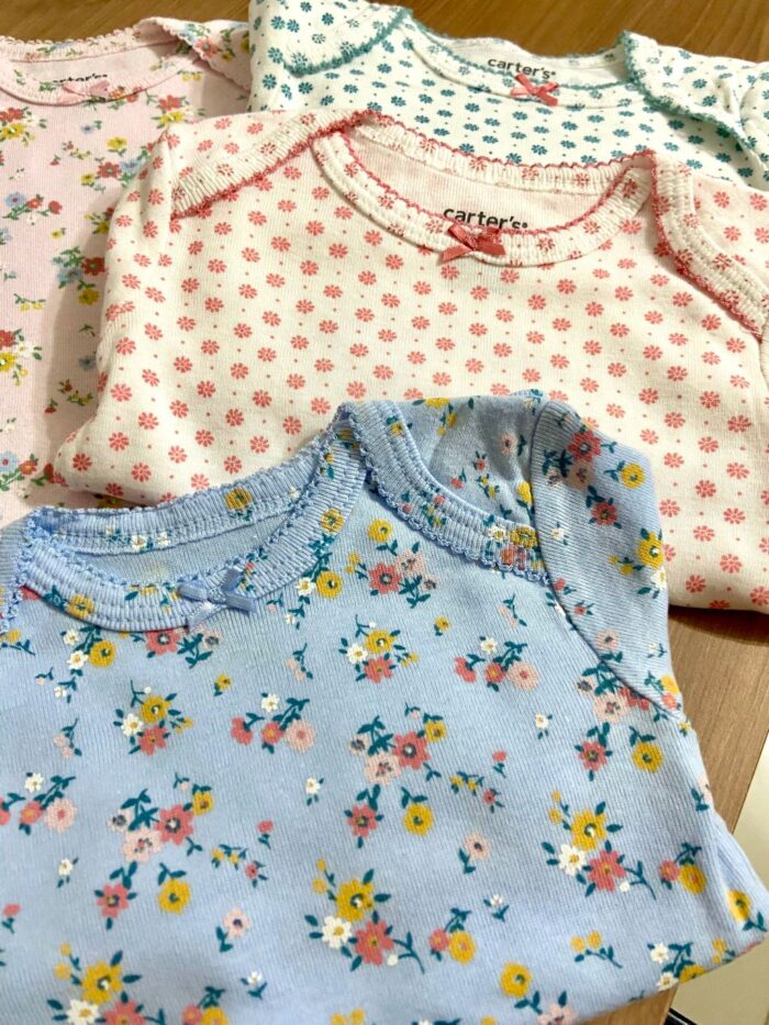 Ensemble de body à manches longues Carter's, 4 pièces - Fleurs 9 mois – Image 3
