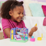 Gabby's Dollhouse Playset Deluxe La Salle De Jeu Chabriolette – Image 3