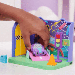 Gabby's Dollhouse Playset Deluxe La Salle De Jeu Chabriolette – Image 5