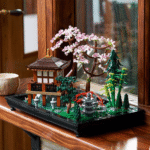 LEGO® Icons 10315  - Le Jardin Paisible – Image 2