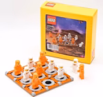 6533581-LEGO_ Tic Tac Toe