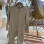 Grenouillère SOFIA en maille Beige 12M