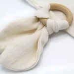 Babyjem 736-Bavoir en mousseline avec anneau de dentition -Ecru – Image 3