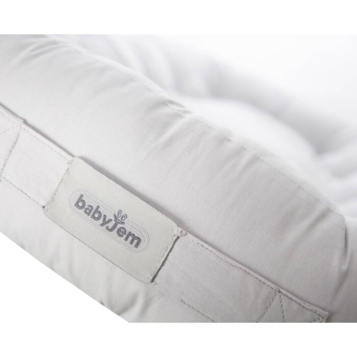 Babyjem 878-Babynest Mon premier lit avec jouets -Gris – Image 2