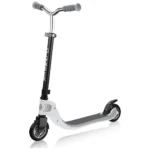 Globber - Trottinette 2 Roues GM 125mm Flow Pliable Blanc-Noir – Image 4