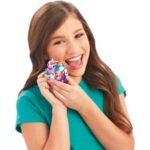 Shimmer 'n Sparkle Squeezie Surprise Mommies & Babies – Image 2