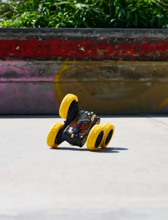 RC Fire 'n Frost Flippy, RTR – Image 2